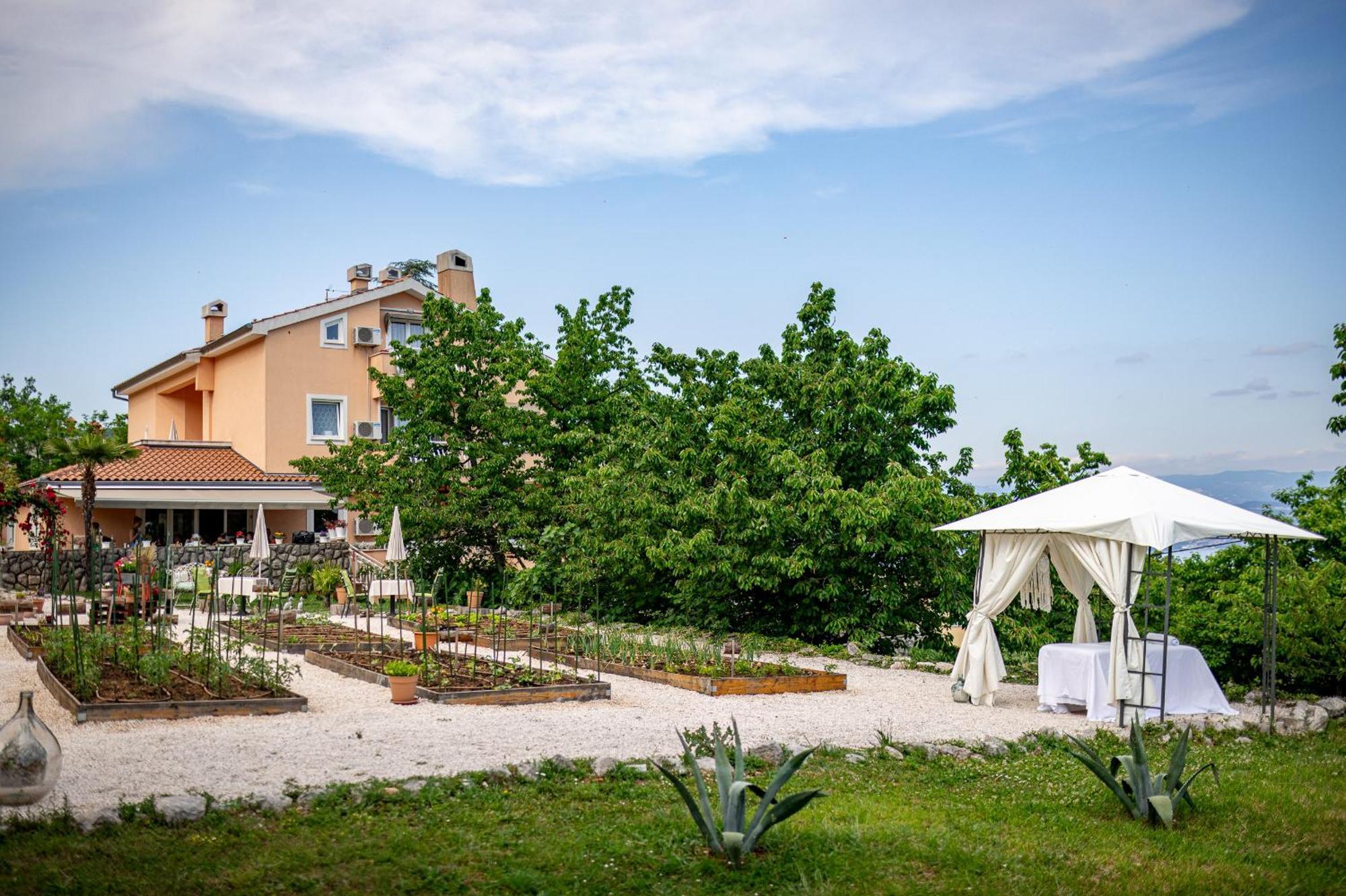 Villa Nada Lovran Extérieur photo