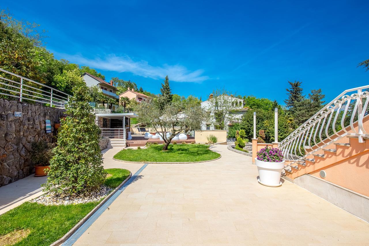 Villa Nada Lovran Extérieur photo